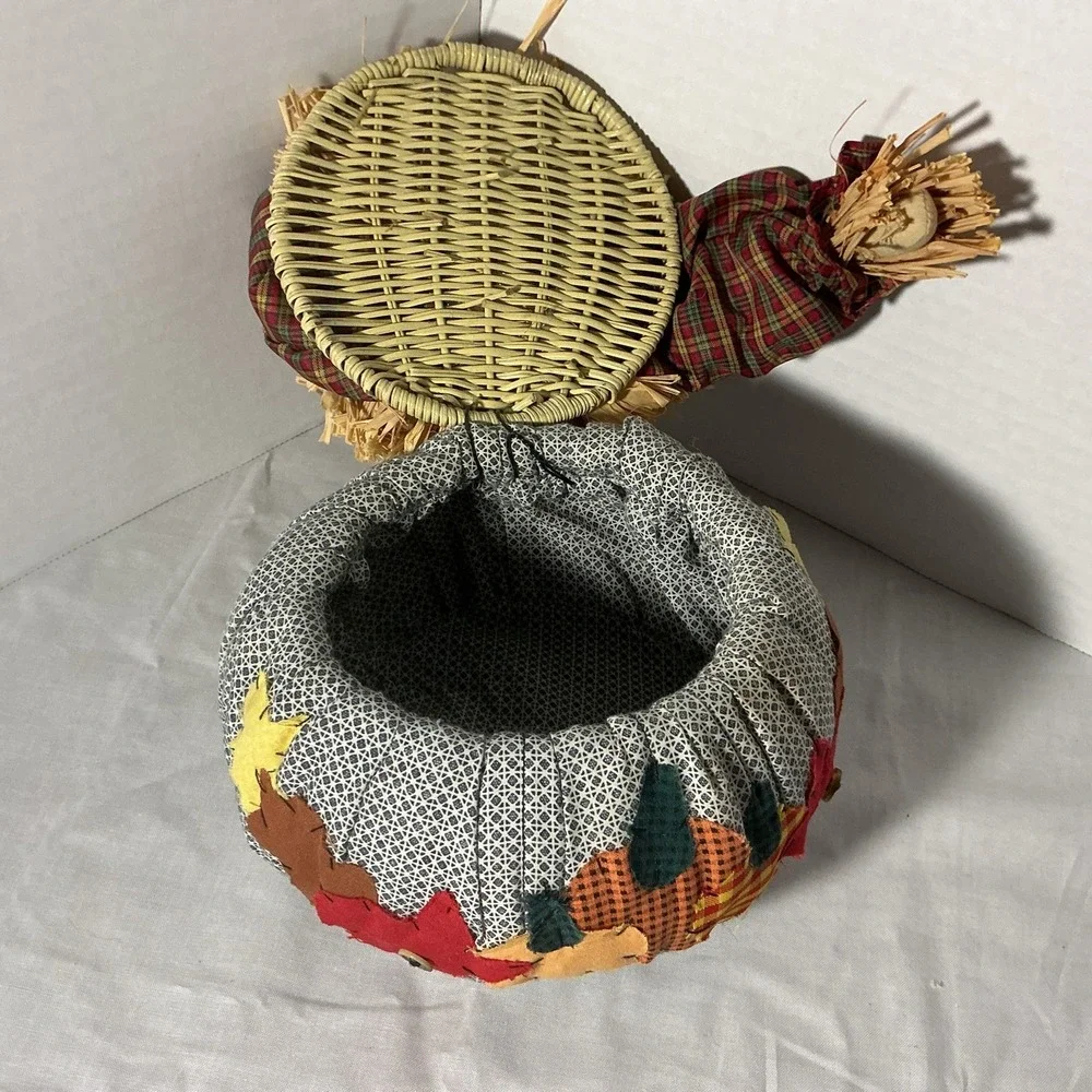 Vintage 1990,s Y2K Plush Patchwork Pumpkin Basket Wicker Lid Scarcrow Elements